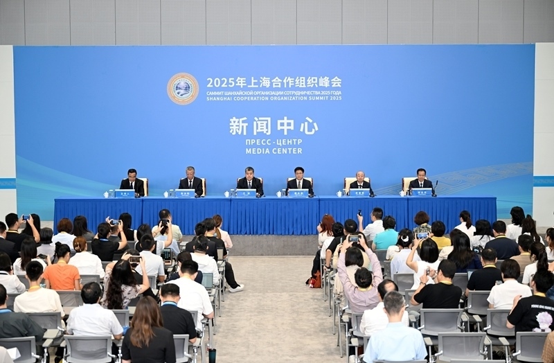 上合組織天津峰會丨2025年上海合作組織峰會新聞中心舉行天津?qū)龃碉L會(4)XxjpsgC000096_20250829_PEPFN0A001_副本.jpg